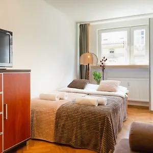 https://traditional-apartment-starowislna-street.krakowhotelspoland.com